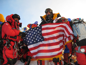 Green Beret Summits Mount Everest
